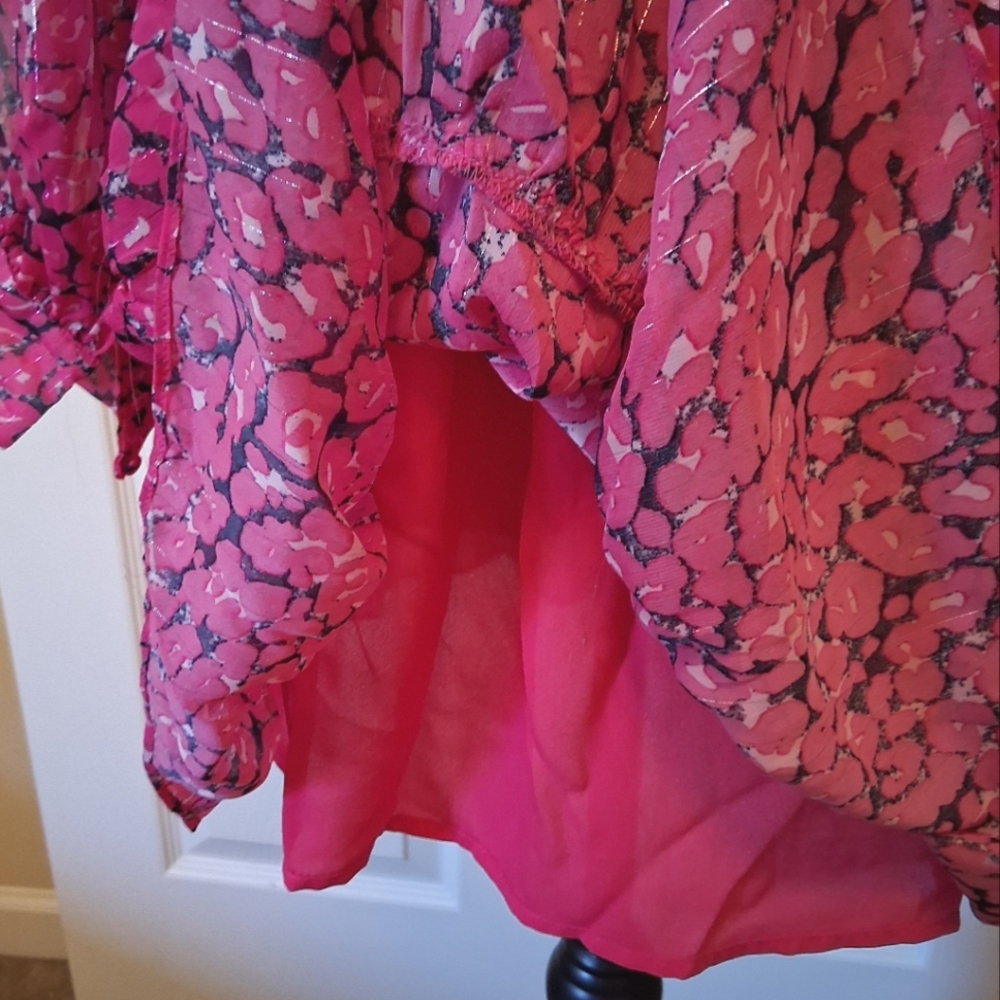 FATE magenta floral print long sleeve belted mini dress. Medium NWT - Picture 2 of 10